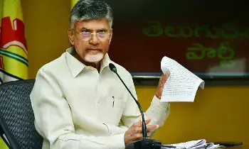 CM Chandrababu Naidu: వైసీపీ నేతలు ఉన్మాదుల్లా ప్రవర్తిస్తున్నారు: సీఎం చంద్రబాబు