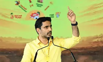 Nara Lokesh: మున్సిపాలిటీల్లో 22,800కు పైగా నామినేషన్లు.. స్థానిక ఎన్నికలు ప్రజాస్వామ్యబద్ధంగానే జరుగుతున్నాయని మంత్రి నారా లోకేశ్‌