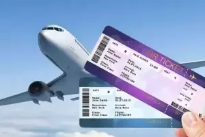 Air Fares: పండుగ వేళ విమాన ప్రయాణం భారం.. సీట్లు తగ్గించి, ధరలు పెంచిన ఎయిర్లైన్స్ Air Fares: పండుగ వేళ విమాన ప్రయాణం భారం.. సీట్లు తగ్గించి, ధరలు పెంచిన ఎయిర్లైన్స్