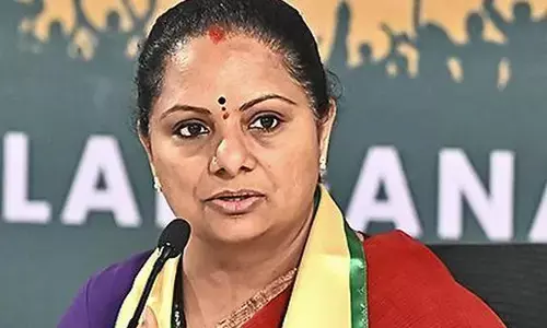 Kavitha: కవిత ఫైర్.. రైతుల కష్టాలను కాంగ్రెస్ ప్రభుత్వం పట్టించుకోవడం లేదు Kavitha: కవిత ఫైర్.. రైతుల కష్టాలను కాంగ్రెస్ ప్రభుత్వం పట్టించుకోవడం లేదు