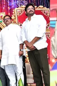 Chandrababu Naidu: కరవును జయించే శక్తి ఇవ్వాలని దుర్గమ్మను కోరుకున్నా: చంద్రబాబు