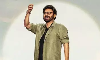‘AK 47’: వెంకటేష్, త్రివిక్రమ్ ‘AK 47’ రిలీజ్ డేట్ ఖరారు ‘AK 47’: వెంకటేష్, త్రివిక్రమ్ ‘AK 47’ రిలీజ్ డేట్ ఖరారు