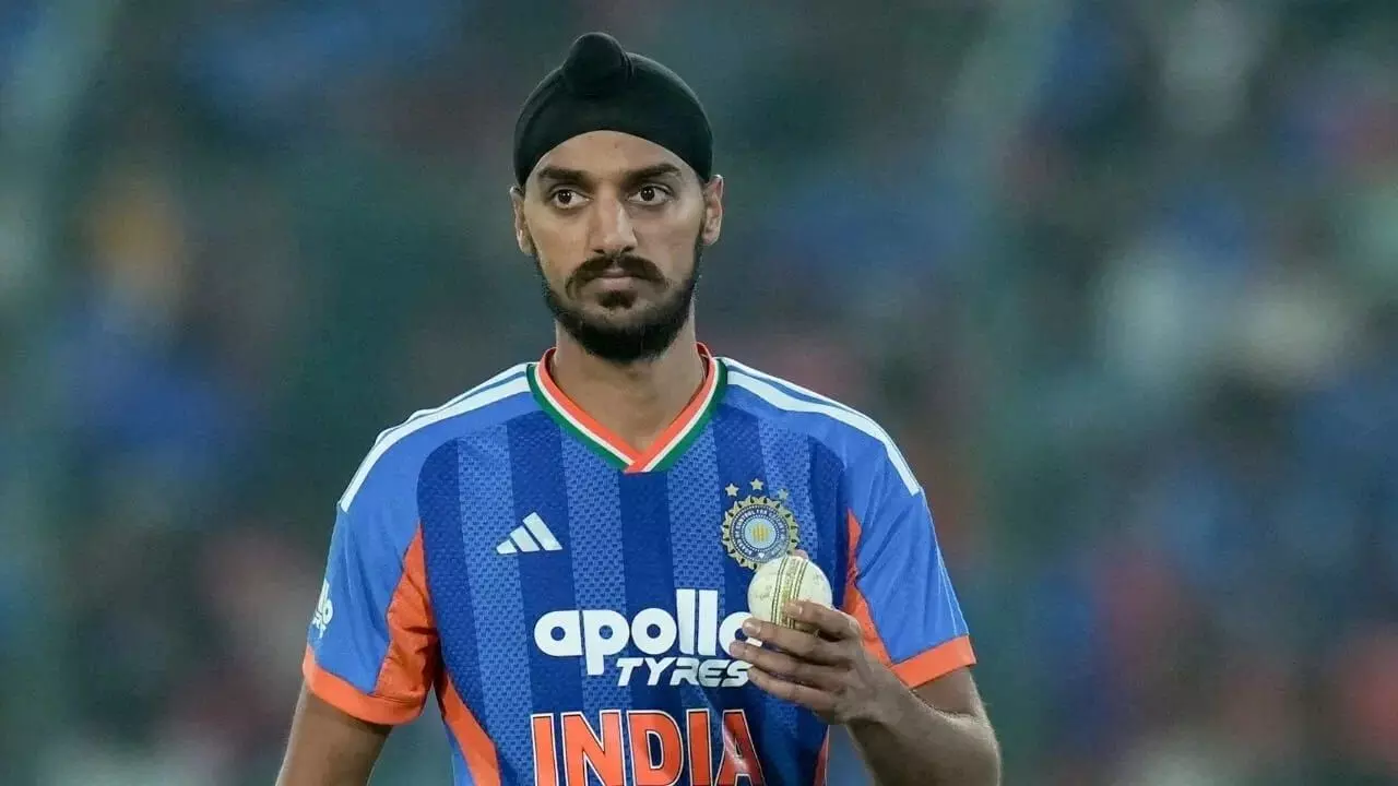 Arshdeep Singh: చరిత్ర సృష్టించేందుకు అర్ష్దీప్ సింగ్కు 5 వికెట్లు చాలు.. తొలి భారత బౌలర్గా రికార్డు ఖాయమా? Arshdeep Singh: చరిత్ర సృష్టించేందుకు అర్ష్దీప్ సింగ్కు 5 వికెట్లు చాలు.. తొలి భారత బౌలర్గా రికార్డు ఖాయమా?