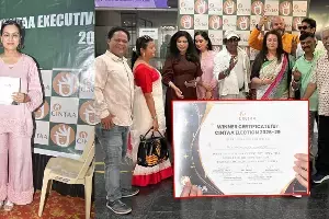 CINTAA ఎన్నికల్లో పూనమ్ ధిల్లాన్, పద్మిని కొల్హాపురే ప్యానెల్ ప్రభంజనం.. క్లీన్ స్వీప్‌తో సంచలన విజయం!