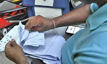 SIR Enumeration Forms:  ఎస్‌ఐఆర్ ఎన్యూమరేషన్ ఫారాలపై చట్టపరమైన ప్రశ్నలు.. ఫారం-4ను పక్కనపెట్టి ఓటర్ల వివరాల సేకరణపై ఈసీఐకి సవాళ్లు