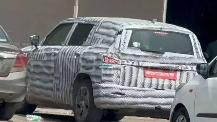Maruti Suzuki: మారుతి నుంచి తొలి 7-సీటర్ ఎలక్ట్రిక్ కారు.. రోడ్లపై టెస్టింగ్ చేస్తూ కనిపించిన మోడల్ Maruti Suzuki: మారుతి నుంచి తొలి 7-సీటర్ ఎలక్ట్రిక్ కారు.. రోడ్లపై టెస్టింగ్ చేస్తూ కనిపించిన మోడల్