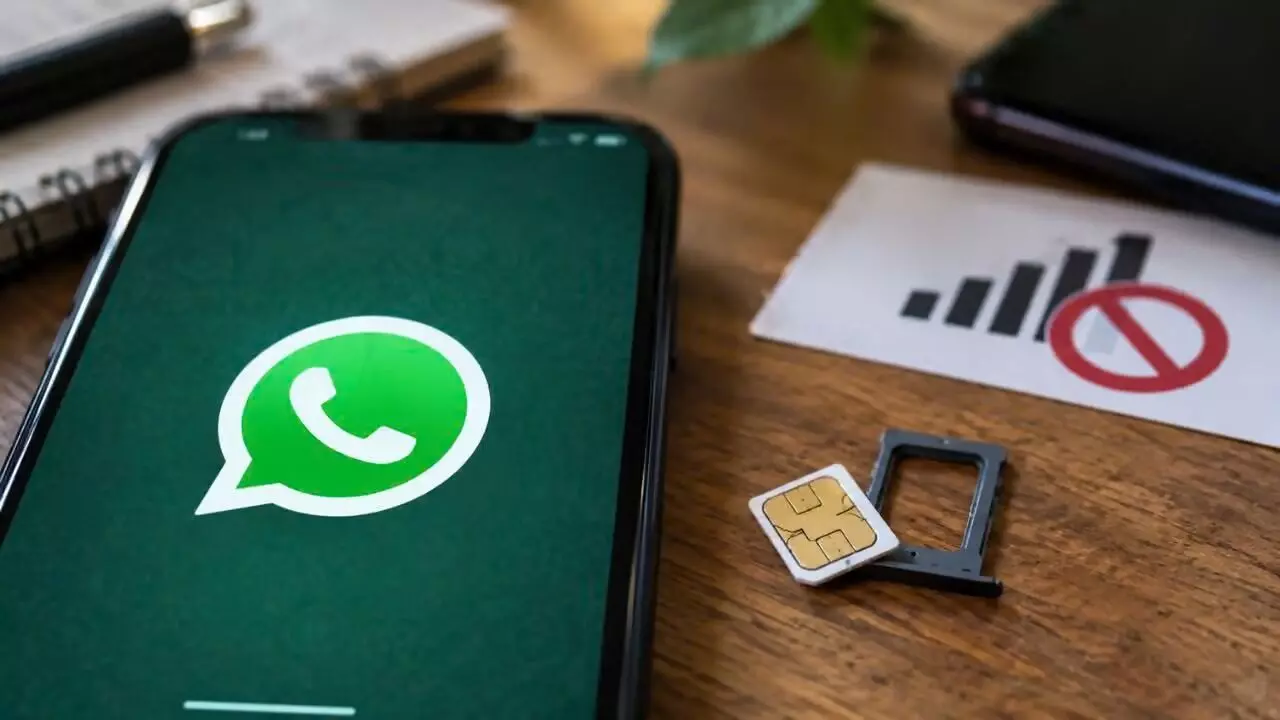 SIM Binding Rules: సైబర్ నేరాలకు చెక్ పెట్టేలా కేంద్రం ప్లాన్.. జనవరి 1 నుంచి సిమ్ బైండింగ్ రూల్ SIM Binding Rules: సైబర్ నేరాలకు చెక్ పెట్టేలా కేంద్రం ప్లాన్.. జనవరి 1 నుంచి సిమ్ బైండింగ్ రూల్