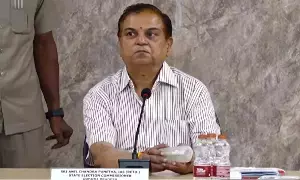AP State Election Commission: ఎంపీటీసీ, జడ్పీటీసీ నామినేషన్లకు ఆటంకాలు లేకుండా చూడాలి: ఏపీ ఎస్ఈసీ కీలక ఆదేశాలు AP State Election Commission: ఎంపీటీసీ, జడ్పీటీసీ నామినేషన్లకు ఆటంకాలు లేకుండా చూడాలి: ఏపీ ఎస్ఈసీ కీలక ఆదేశాలు
