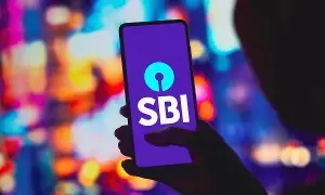 SBI Data Leak: డేటా లీక్ భయం.. రూ.1,425 కోట్ల ఇన్సూరెన్స్ క్లెయిమ్కు సిద్ధమవుతున్న స్టేట్ బ్యాంక్ SBI Data Leak: డేటా లీక్ భయం.. రూ.1,425 కోట్ల ఇన్సూరెన్స్ క్లెయిమ్కు సిద్ధమవుతున్న స్టేట్ బ్యాంక్