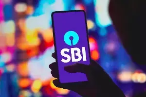 SBI Data Leak: డేటా లీక్ భయం.. రూ.1,425 కోట్ల ఇన్సూరెన్స్ క్లెయిమ్‌కు సిద్ధమవుతున్న స్టేట్ బ్యాంక్