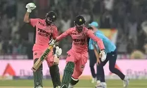 Shadab Khan: షాదాబ్ ఖాన్ సంచలన ఇన్నింగ్స్... పాకిస్థాన్కు అద్భుత విజయం Shadab Khan: షాదాబ్ ఖాన్ సంచలన ఇన్నింగ్స్... పాకిస్థాన్కు అద్భుత విజయం