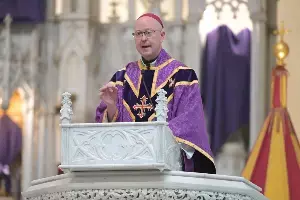Catholic Bishops: ట్రంప్తో ప్రార్థనా సమావేశం వివాదం.. క్షమాపణలు చెప్పిన క్యాథలిక్ బిషప్లు Catholic Bishops: ట్రంప్తో ప్రార్థనా సమావేశం వివాదం.. క్షమాపణలు చెప్పిన క్యాథలిక్ బిషప్లు