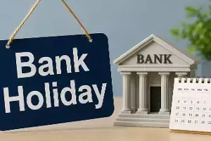 Bank Holidays: కస్టమర్లకు అలర్ట్.. వచ్చే రెండు నెలల్లో ఏకంగా 33 రోజులు బ్యాంకులు బంద్