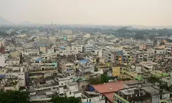 Cyclone Arnab: సైక్లోన్‌ అర్నబ్‌ ప్రభావం.. కాకినాడ తీరానికి సురక్షితంగా చేరిన 4,800కు పైగా పడవలు
