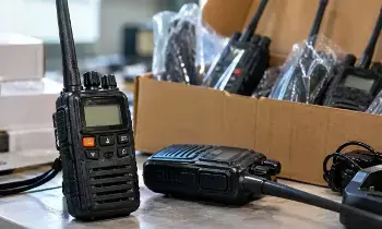 Walkie Talkie: లైసెన్స్ నిబంధనలు దాచిపెట్టి వాకీ-టాకీలు అమ్ముతున్నారా? ఇక జైలుకే