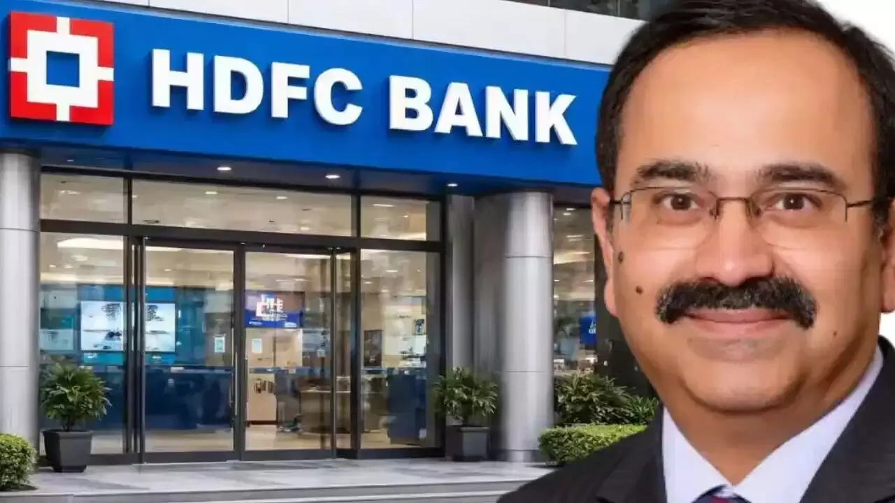 HDFC Bank: 30 ఏళ్ల చరిత్రలో మొదటిసారి.. హెచ్డీఎఫ్సీ బ్యాంక్ పగ్గాలు చేపట్టిన బయటి వ్యక్తి HDFC Bank: 30 ఏళ్ల చరిత్రలో మొదటిసారి.. హెచ్డీఎఫ్సీ బ్యాంక్ పగ్గాలు చేపట్టిన బయటి వ్యక్తి