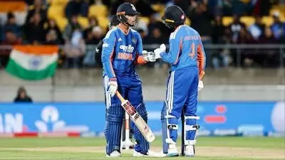 New T20 Record: వైభవ్ సూర్యవంశీ, అభిషేక్ శర్మ విధ్వంసం.. టీ20ల్లో భారత్ సరికొత్త రికార్డు New T20 Record: వైభవ్ సూర్యవంశీ, అభిషేక్ శర్మ విధ్వంసం.. టీ20ల్లో భారత్ సరికొత్త రికార్డు