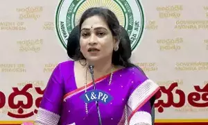 Cyclone Arnab: అర్నబ్ తుపానుకు వ్యతిరేకంగా పూర్తి సన్నద్ధత: హోం మంత్రి అనిత భరోసా Cyclone Arnab: అర్నబ్ తుపానుకు వ్యతిరేకంగా పూర్తి సన్నద్ధత: హోం మంత్రి అనిత భరోసా