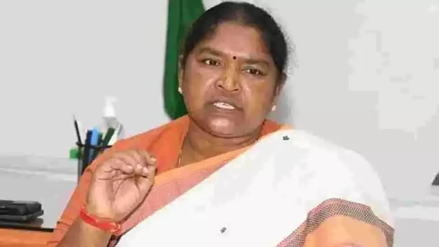 Minister Seethakka: ఎల్నినో ప్రభావం ఎదుర్కోవడానికి జలసిరి వీడియో ఆవిష్కరణ.. ఉపాధి పనులపై మంత్రి సీతక్క ఆదేశాలు Minister Seethakka: ఎల్నినో ప్రభావం ఎదుర్కోవడానికి జలసిరి వీడియో ఆవిష్కరణ.. ఉపాధి పనులపై మంత్రి సీతక్క ఆదేశాలు