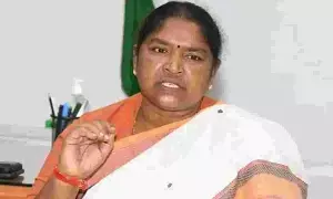 Minister Seethakka: ఎల్నినో ప్రభావం ఎదుర్కోవడానికి జలసిరి వీడియో ఆవిష్కరణ.. ఉపాధి పనులపై మంత్రి సీతక్క ఆదేశాలు Minister Seethakka: ఎల్నినో ప్రభావం ఎదుర్కోవడానికి జలసిరి వీడియో ఆవిష్కరణ.. ఉపాధి పనులపై మంత్రి సీతక్క ఆదేశాలు