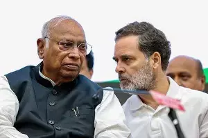 Congress: ఆర్థిక అసమానతలే దేశానికి అతిపెద్ద సవాలు.. ప్రభుత్వానికి కాంగ్రెస్ హెచ్చరిక Congress: ఆర్థిక అసమానతలే దేశానికి అతిపెద్ద సవాలు.. ప్రభుత్వానికి కాంగ్రెస్ హెచ్చరిక