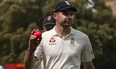 Stuart Broad: జేమ్స్ అండర్సన్కు లాంకషైర్ వీడ్కోలు ఇవ్వడం సరిగా లేదు: స్టువర్ట్ బ్రాడ్ Stuart Broad: జేమ్స్ అండర్సన్కు లాంకషైర్ వీడ్కోలు ఇవ్వడం సరిగా లేదు: స్టువర్ట్ బ్రాడ్