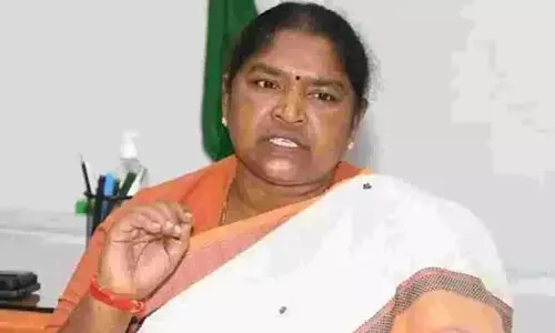 Minister Seethakka: ఎల్నినో ప్రభావం ఎదుర్కోవడానికి జలసిరి వీడియో ఆవిష్కరణ.. ఉపాధి పనులపై మంత్రి సీతక్క ఆదేశాలు Minister Seethakka: ఎల్నినో ప్రభావం ఎదుర్కోవడానికి జలసిరి వీడియో ఆవిష్కరణ.. ఉపాధి పనులపై మంత్రి సీతక్క ఆదేశాలు