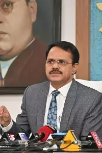 TGPSC Chairman Burra Venkatesham: టీజీపీఎస్సీ పరీక్షలు ఎట్టి పరిస్థితుల్లోనూ వాయిదా వేయబోం: ఛైర్మన్ బుర్రా వెంకటేశం TGPSC Chairman Burra Venkatesham: టీజీపీఎస్సీ పరీక్షలు ఎట్టి పరిస్థితుల్లోనూ వాయిదా వేయబోం: ఛైర్మన్ బుర్రా వెంకటేశం