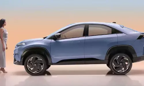 Tata Motors: పండగ వేళ టాటా కార్లపై భారీ ఆఫర్లు..ఏకంగా రూ.1.25లక్షల వరకు తగ్గింపు Tata Motors: పండగ వేళ టాటా కార్లపై భారీ ఆఫర్లు..ఏకంగా రూ.1.25లక్షల వరకు తగ్గింపు