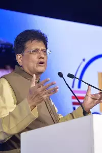 Union Minister Piyush Goyal: తెలంగాణను 3 ట్రిలియన్ డాలర్ల ఆర్థిక వ్యవస్థగా తీర్చిదిద్దేందుకు ఆరు సూచనలు: కేంద్ర మంత్రి పీయూష్ గోయల్ Union Minister Piyush Goyal: తెలంగాణను 3 ట్రిలియన్ డాలర్ల ఆర్థిక వ్యవస్థగా తీర్చిదిద్దేందుకు ఆరు సూచనలు: కేంద్ర మంత్రి పీయూష్ గోయల్
