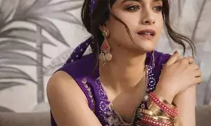 Keerthy Suresh: విమానంలో కీర్తి సురేశ్కు చేదు అనుభవం.. సెల్ఫీ కోసం తాగుబోతు రచ్చ.. సీరియస్ అయిన భర్త ఆంటోనీ.. Keerthy Suresh: విమానంలో కీర్తి సురేశ్కు చేదు అనుభవం.. సెల్ఫీ కోసం తాగుబోతు రచ్చ.. సీరియస్ అయిన భర్త ఆంటోనీ..