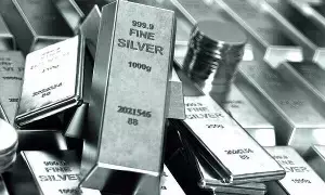 Silver Price: వెండి పరుగుకు అడ్డుకట్ట? వచ్చే ఏడాది కీలక మార్పులు