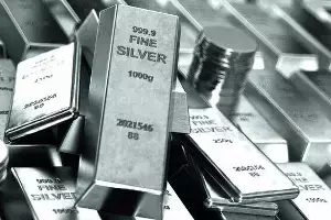 Silver Price: వెండి పరుగుకు అడ్డుకట్ట? వచ్చే ఏడాది కీలక మార్పులు Silver Price: వెండి పరుగుకు అడ్డుకట్ట? వచ్చే ఏడాది కీలక మార్పులు