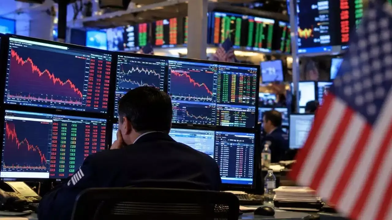 US Tech Stock: వాల్స్ట్రీట్లో కంటతడి పెట్టిస్తున్న టెక్ షేర్లు..ఎన్విడియా నుంచి డెల్ వరకు అన్నీ ఢమాల్ US Tech Stock: వాల్స్ట్రీట్లో కంటతడి పెట్టిస్తున్న టెక్ షేర్లు..ఎన్విడియా నుంచి డెల్ వరకు అన్నీ ఢమాల్