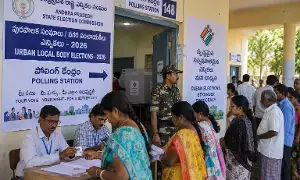 Good News for Staff on Election Duty: ఎన్నికల విధుల్లో పాల్గొనే సిబ్బందికి శుభవార్త.. పారితోషికం పెంపు, ప్రమాద పరిహారంలోనూ మార్పులు Good News for Staff on Election Duty: ఎన్నికల విధుల్లో పాల్గొనే సిబ్బందికి శుభవార్త.. పారితోషికం పెంపు, ప్రమాద పరిహారంలోనూ మార్పులు